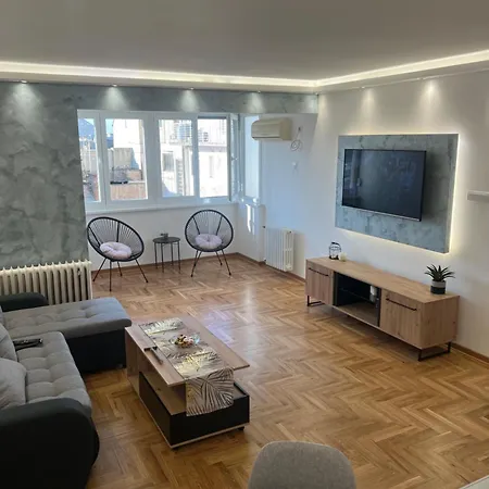Ninana Apartment